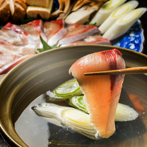 豊洲市場 海鮮鍋セット]ぶりしゃぶしゃぶセット【冷凍便】の通販・お取り寄せ「築地魚群」