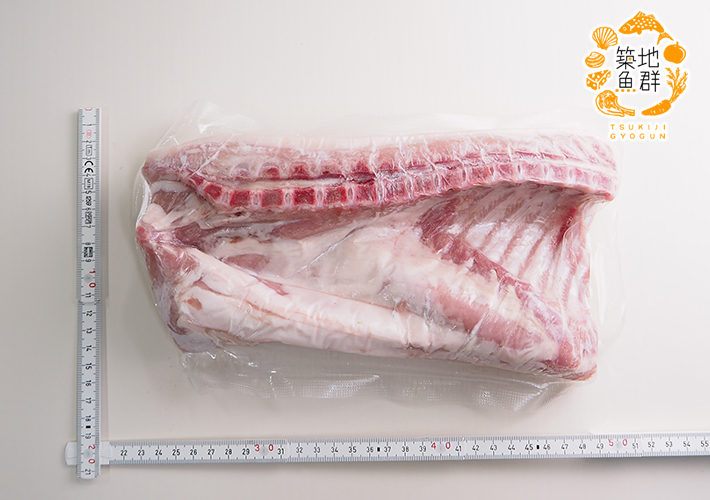 乳飲み仔豚(コチニージョ)骨付きラック 約1.1kg スペイン産【冷凍便
